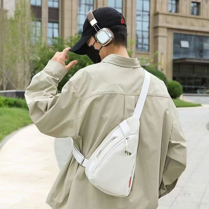 日本潮流斜挎包